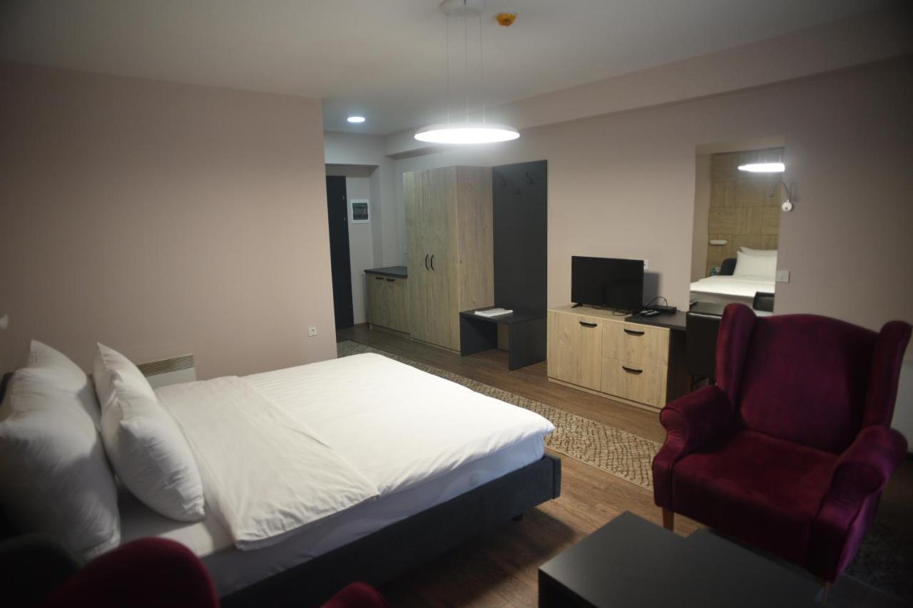 Villa Eleni Apartments Σκόπια Εξωτερικό φωτογραφία